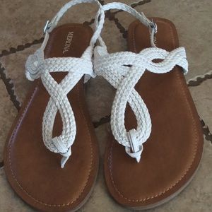 Merona NWOT tags, Sandles